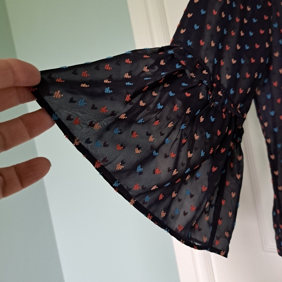 Light weight blouse. Esprit brand. Sheer. Navy. Casual or dressy. - Picture 4 of 7